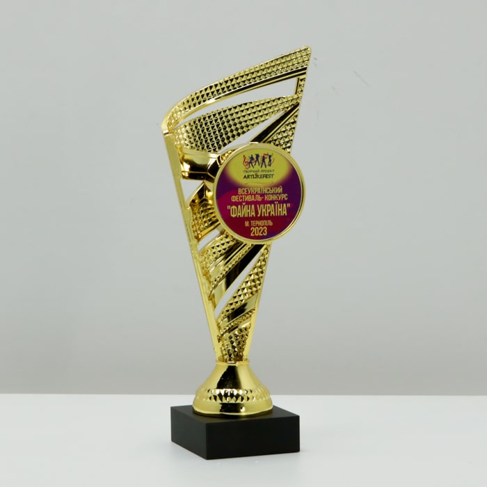 Статуетка – кубок Рено з жетоном D50мм