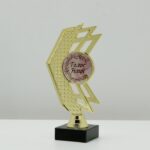 Статуэтка Стрелка универсальная награда с местом под жетон h19см