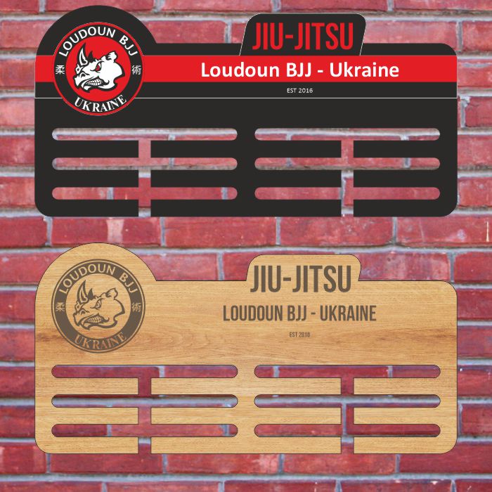 Тримач для медалей на стіну із дерева під заказ  Розмір 50х25см MD43