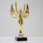 Статуэтка Ника высота 16 см. stn16