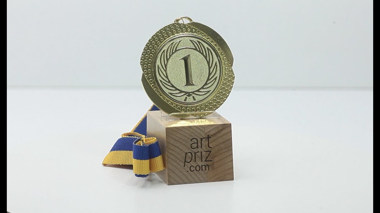 Медаль МА082 Золото зі стрічкою D70мм жетон D50мм