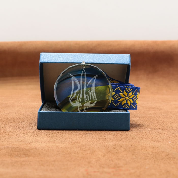 Медаль скляна з гранями, Д70мм, в коробці зі стрічкою GL89IPS