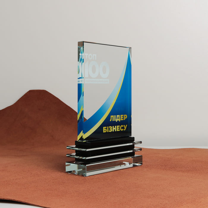 Нагорода корпоративна скляна Висота 21см GL-113I